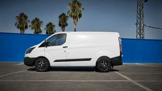 Dezent Van dark